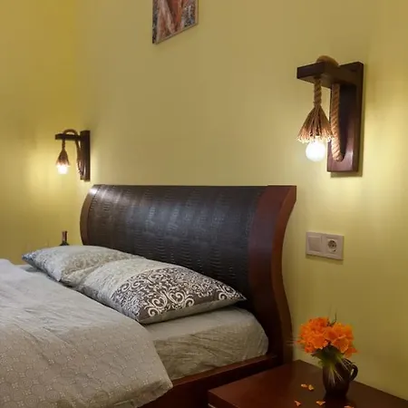 Vip Apartment In ♥ Of Lviv Exterior photo