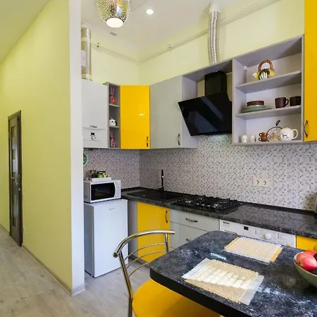 Vip Apartment In ♥ Of Lviv Exterior photo