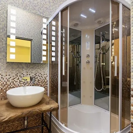 Vip Apartment In ♥ Of Lviv Exterior photo